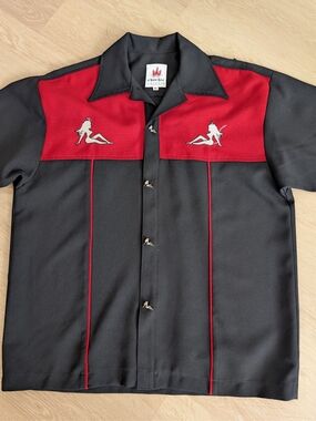Chochie Black Red Bowling-Style Button Down Embroidered Pin-Up Silhouette Mens M